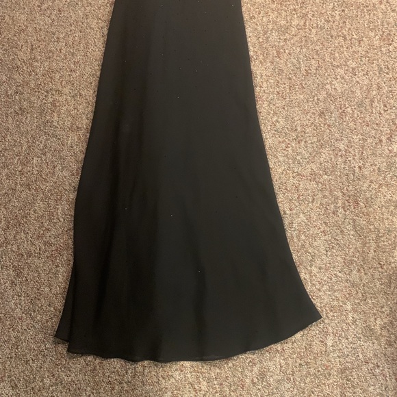 Black Floor Length Formal Gown - Picture 4 of 4